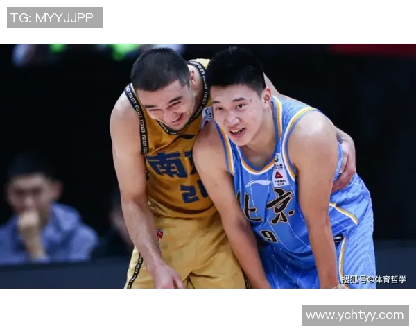 南京足球队在挑战赛积分榜上以60分稳居第一名展现强劲实力